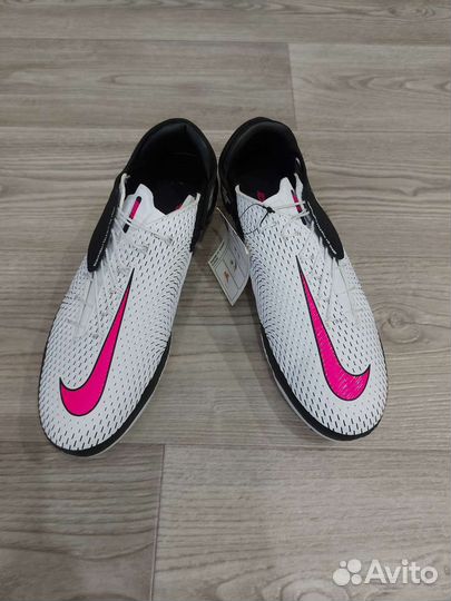 Кроссовки nike