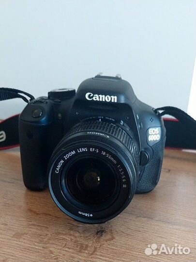 Зеркальный фотоаппарат canon 600 D