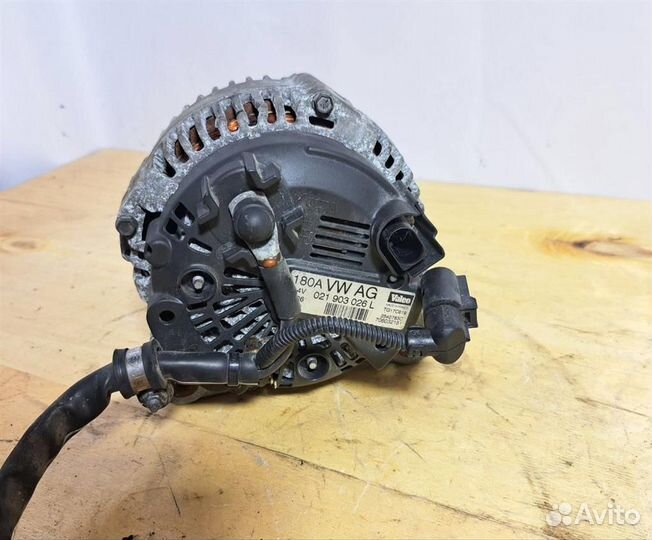 Генератор VW Passat (B6) 2005-2010