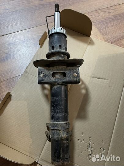 Амортизатор на volkswagen Polo передний 1 шт