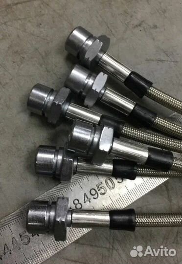 Армированные тормозные шланги Toyota LC200/LX570