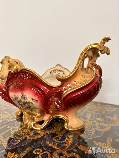 Старинное кашпо