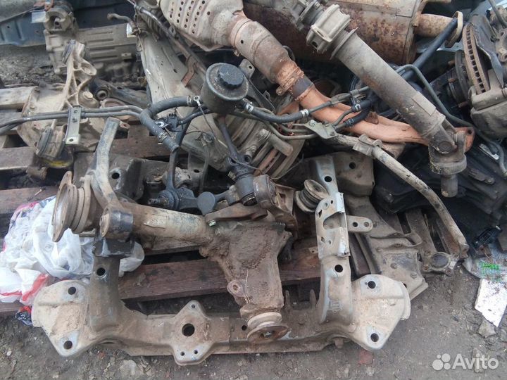 Продам запчасти на Toyota Hiace 2LT, Toyota Hiace