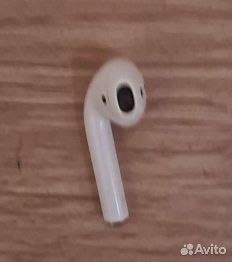 Беспроводные наушники apple airpods 1