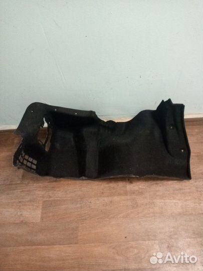 Обшивка багажника левая Hyundai Sonata седан G4GC