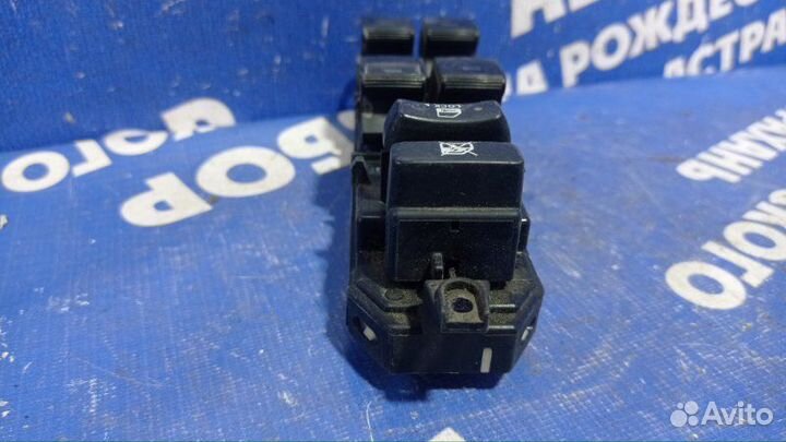 Блок управления стеклоподъемниками Toyota Camry 40