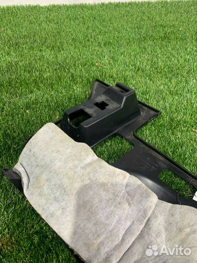 Декоративная накладка торпедо Tesla Model S 2015