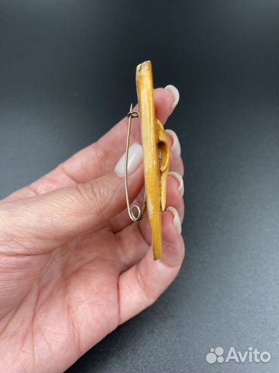 Деревянная брошь лилия винтаж