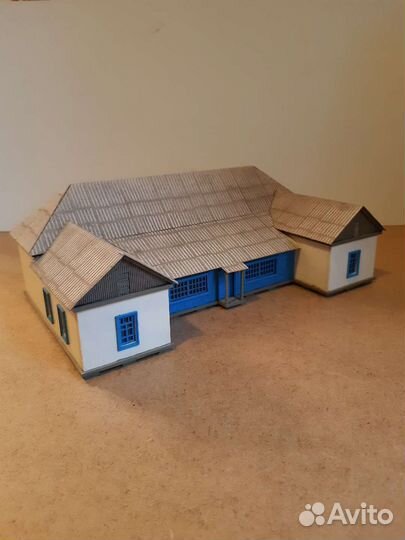 Дом для ж/д макета 1/87