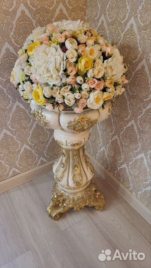 Букет в вазе из гипса декор из золота