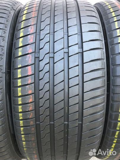 Firestone Roadhawk 225/40 R18