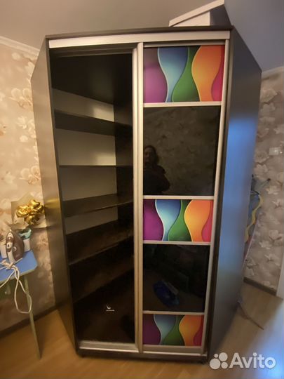 Шкаф угловой