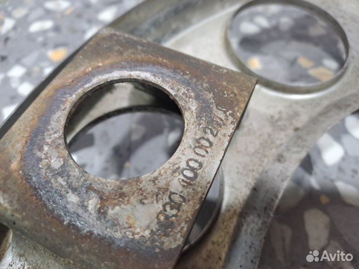 Колпак на колесный диск Mercedes-Benz Actros MP2