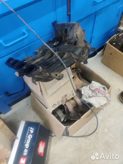 Двигатель мотор Renault Fluence k4m в разборе к4м