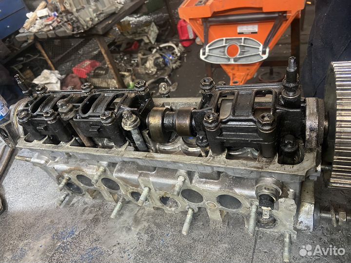 Головка блока цилиндров 8 клапанный