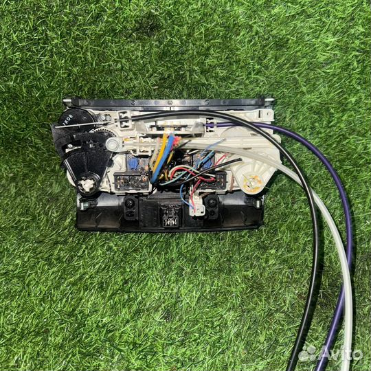 331 Блок климат контроля Nissan Wingroad Y12