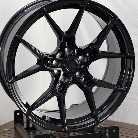 Литые диски Toyota 8.5×R19 5×114.3