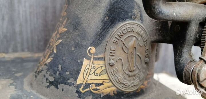 Швейная машина Singer