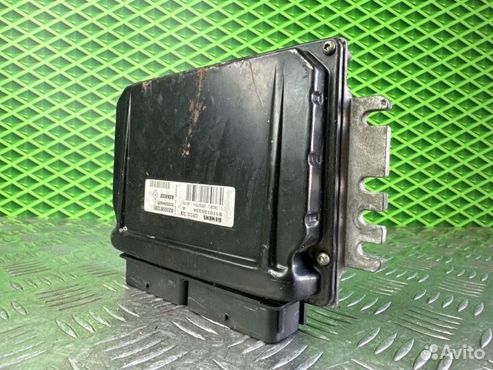 Блок управления двигателем Renault Kangoo 1 K7J700