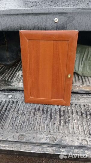Дверь с коробкой для ревизионного люка б/у