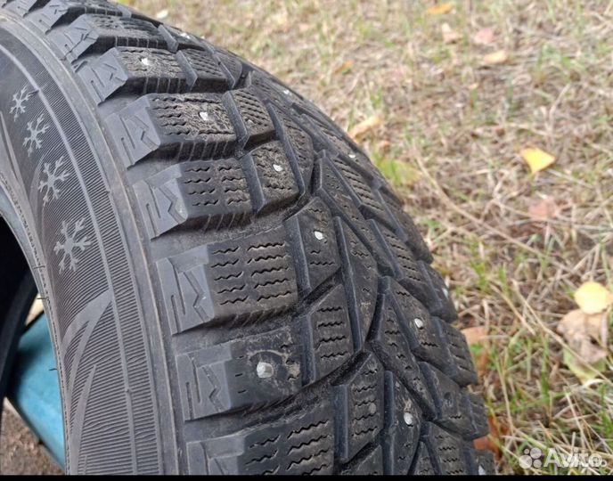 Dunlop SP Winter Ice 02 19.5/65 R15 95T