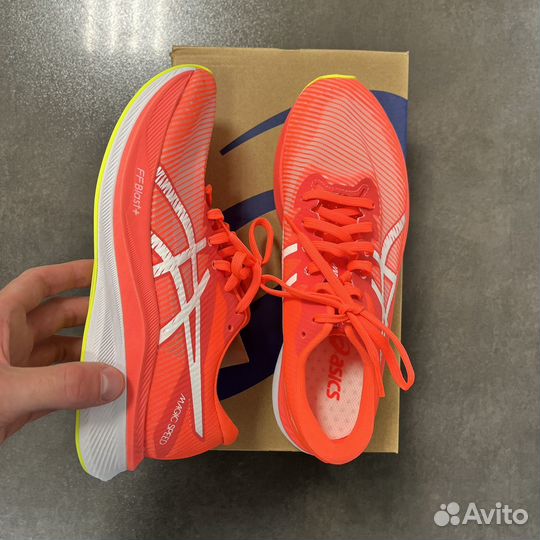 25.5см Беговые кроссовки Asics Magic Speed 3