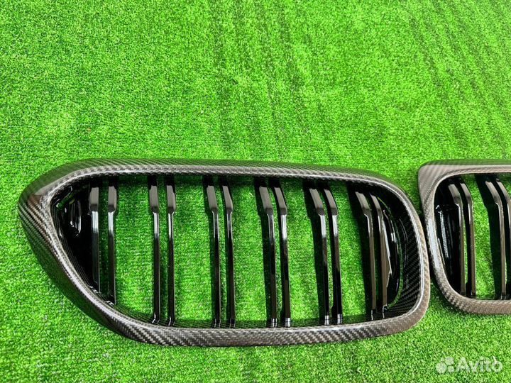 Решетка радиатора Инфузия карбон BMW G30 до рест