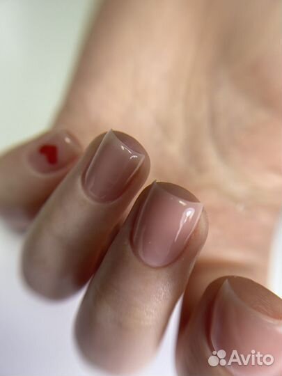 Маникюр с покрытием модель