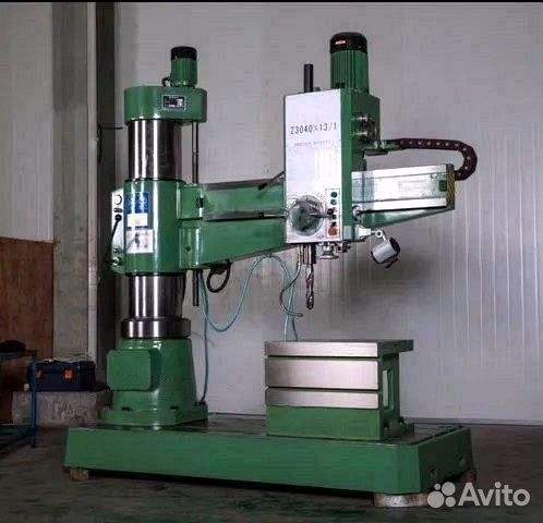 Радиально-сверлильный станок с обучением