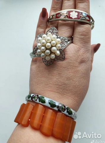 Бусы, браслеты, кольца