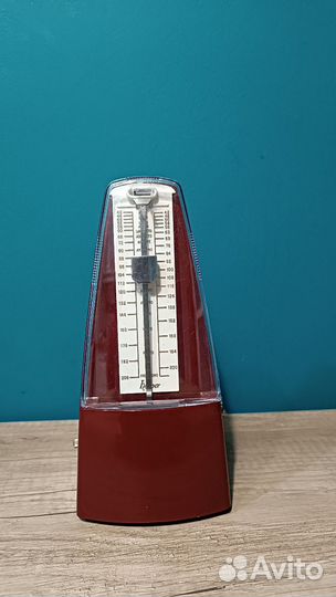 Метроном механический