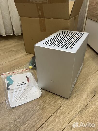 Мощный мини пк Maibenben PC47/16G/512G/RX550