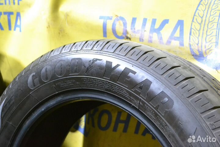 Goodyear EfficientGrip SUV 215/60 R17