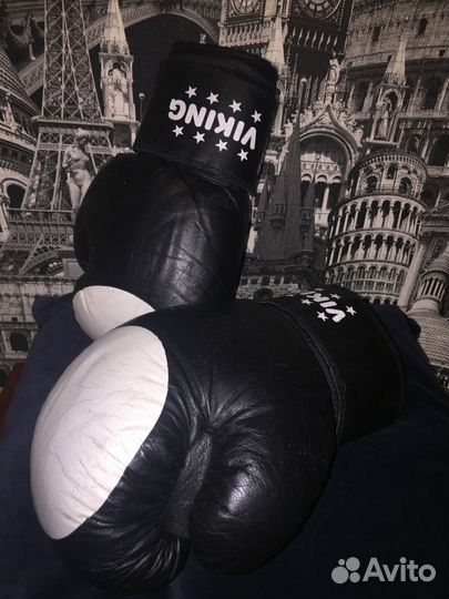 Боксерские перчатки