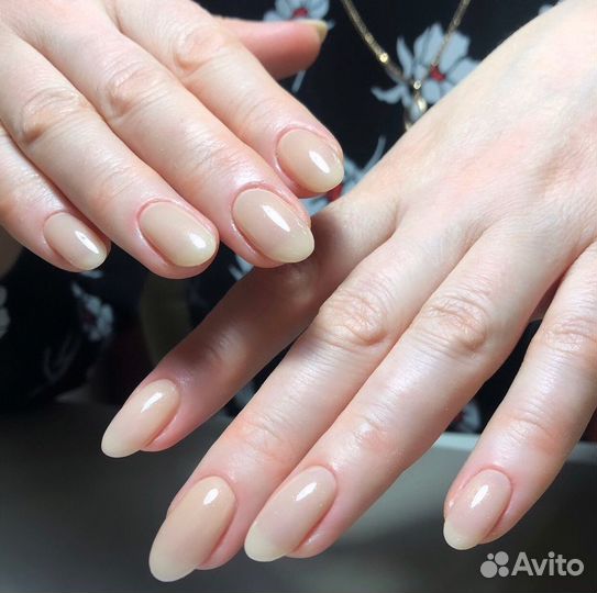 Маникюр с покрытием гель-лаком