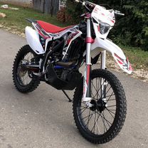 Regulmoto crz 300