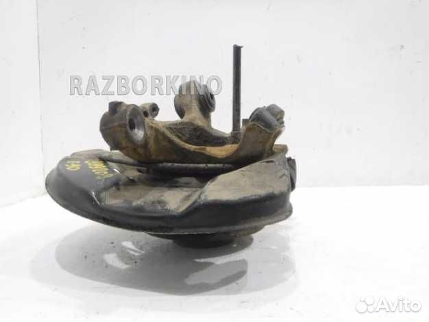 Кулак задний правый 33326774810