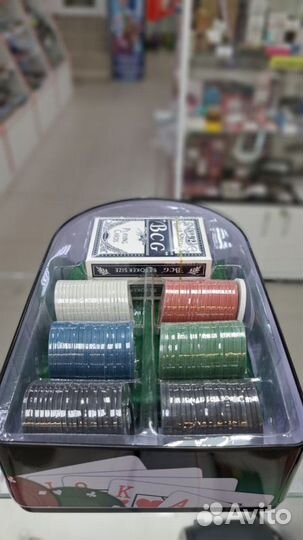 Набор для игры в покер: 2 колоды карт,120 фишек с