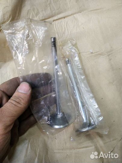 Клапан впускной split port