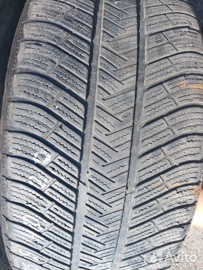 Michelin Pilot Alpin 255/40 R20