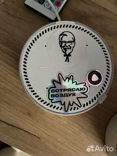 Умная колонка яндекс алиса мини с часами