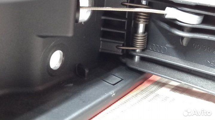 Ручка регулировки спинки сидения задняя правая