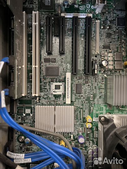 Сервер intel xeon