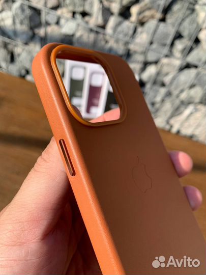 Чехлы Кожаные iPhone 14 Pro Бюджетный