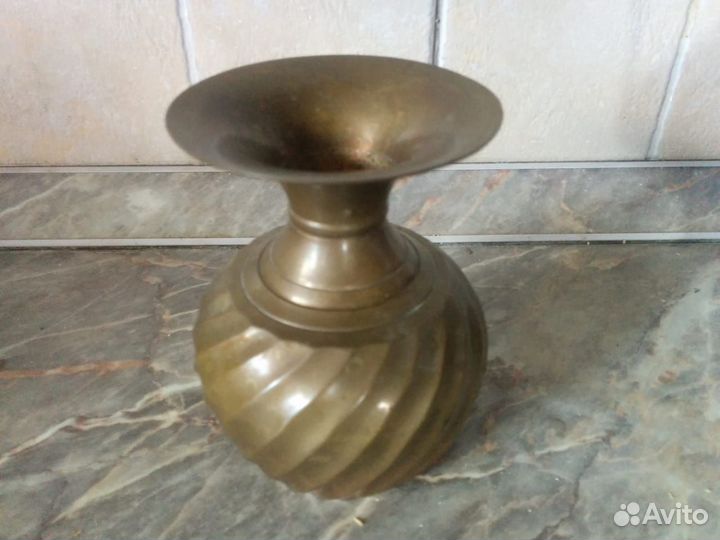 Ваза декоративная