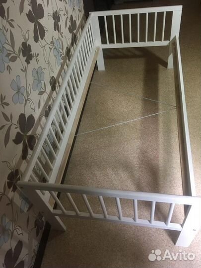 Детская кровать IKEA с матрасом