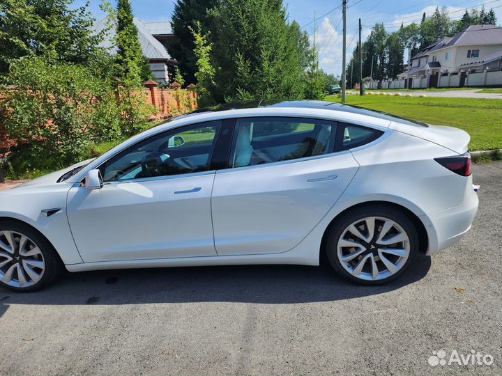 Аренда Tesla Model 3