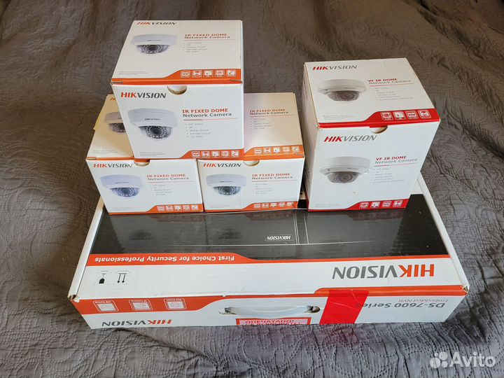 Комплект видеонаблюдения Hikvision (4 камеры+рег)