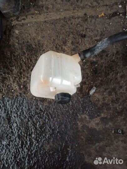 Расширительный бачок Chevrolet Niva 2123