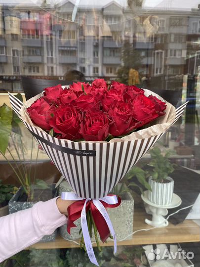 Букет красных роз